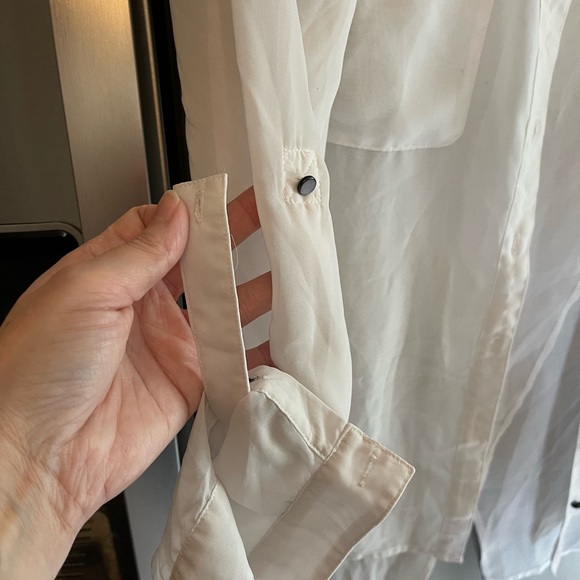 Kenneth Cole Sz. Large sheer blouse - Picture 2 of 5